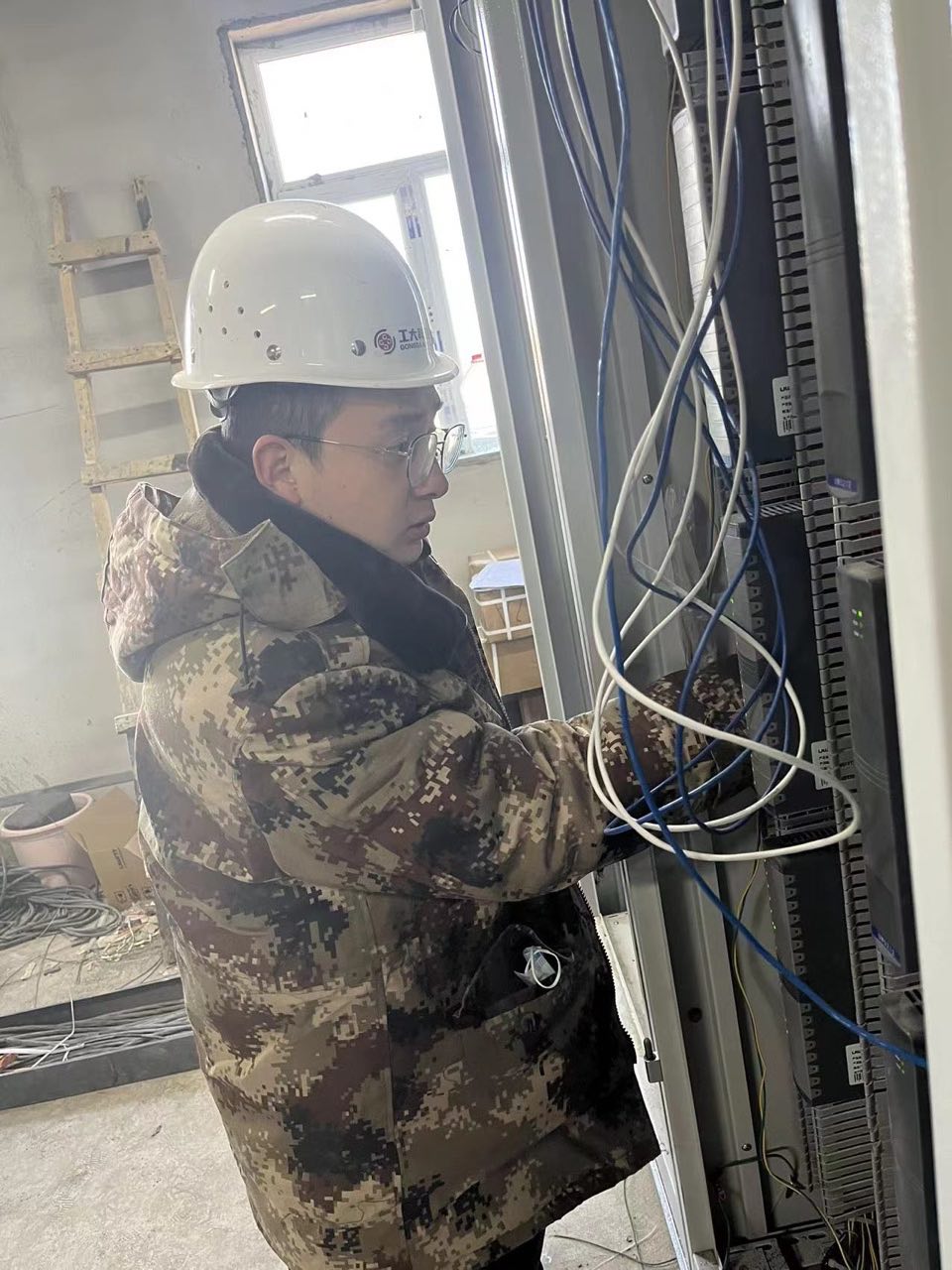 【国庆坚守，此刻我在岗】问鼎娱乐app人全力备战今冬供暖（二）(图5)